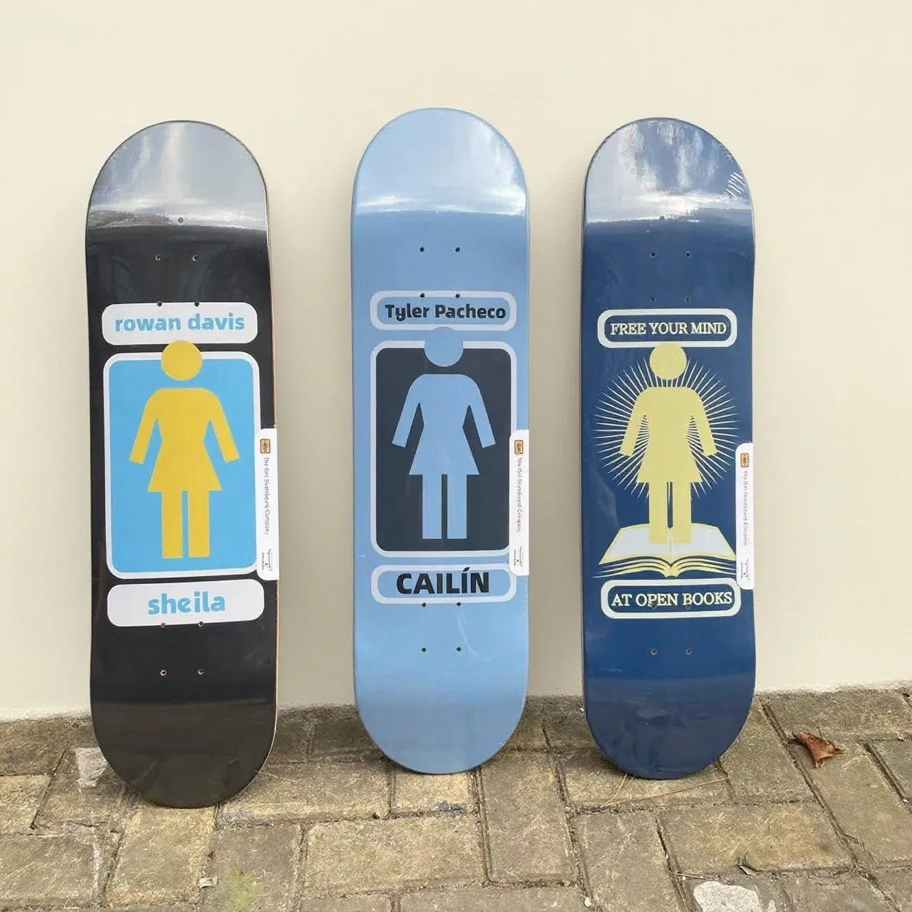 100% Canadian maple skateboard, 100% double rocker, available sizes (7.75, 8.0, 8.25, 8.375, 8.5 inches), 7-ply deck